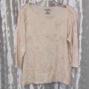 Chico's Blush and Cream Ultimate Tee Women’s Size 2 🔥 YB7